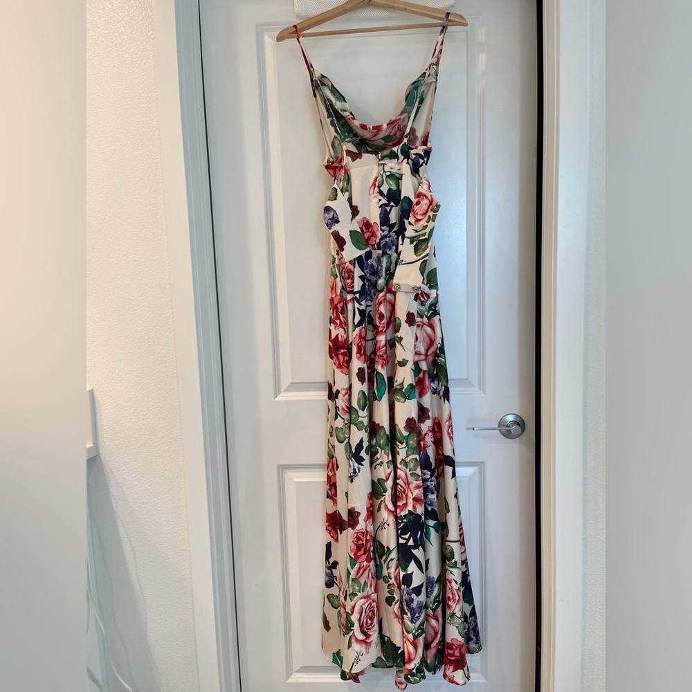 NEW Bronx and Banco Leo Maxi Dress in multi , Floral Cowl Neck Spaghetti Strap - Picture 8 of 11